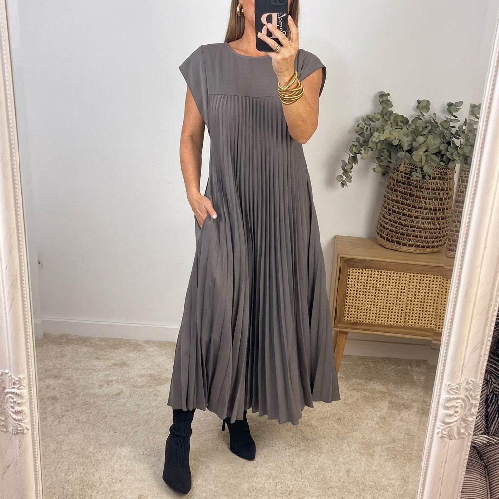 Haljina tihe elegancije